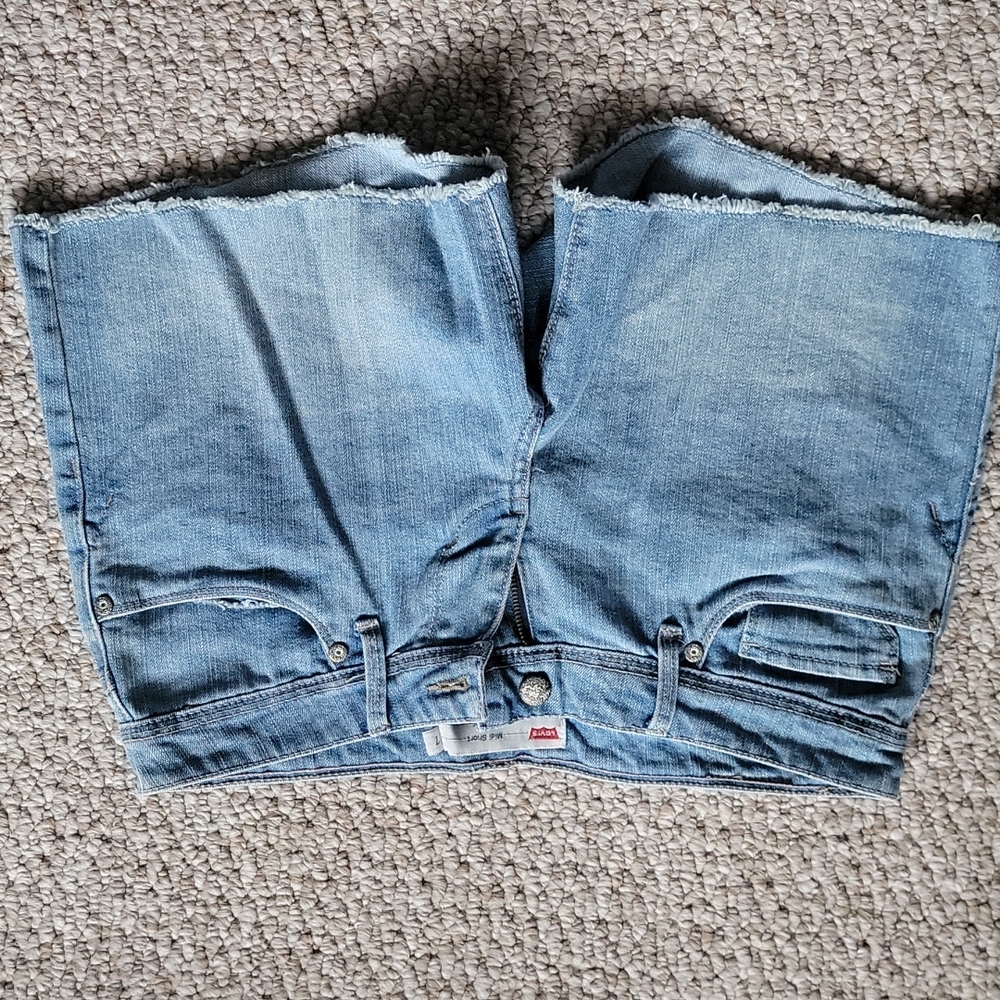 Shorts - Picture 3 of 3